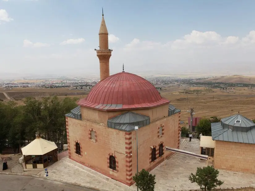 abdurrahman gazi turbesi