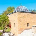 arap baba turbesi