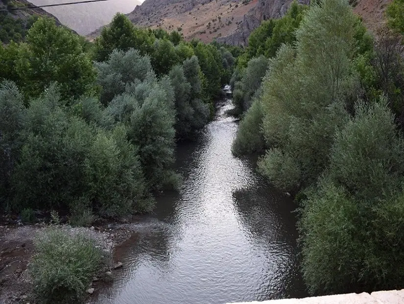 arapgir kozluk cayi kanyonu