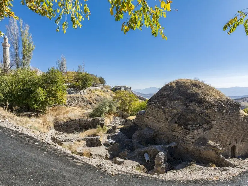 elazig tarihi kale hamami