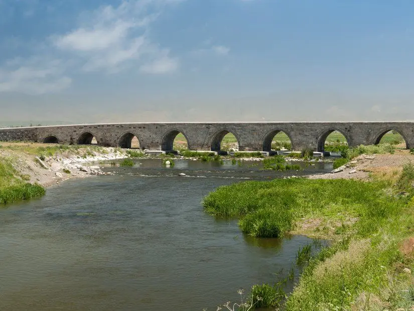 karasu nehri