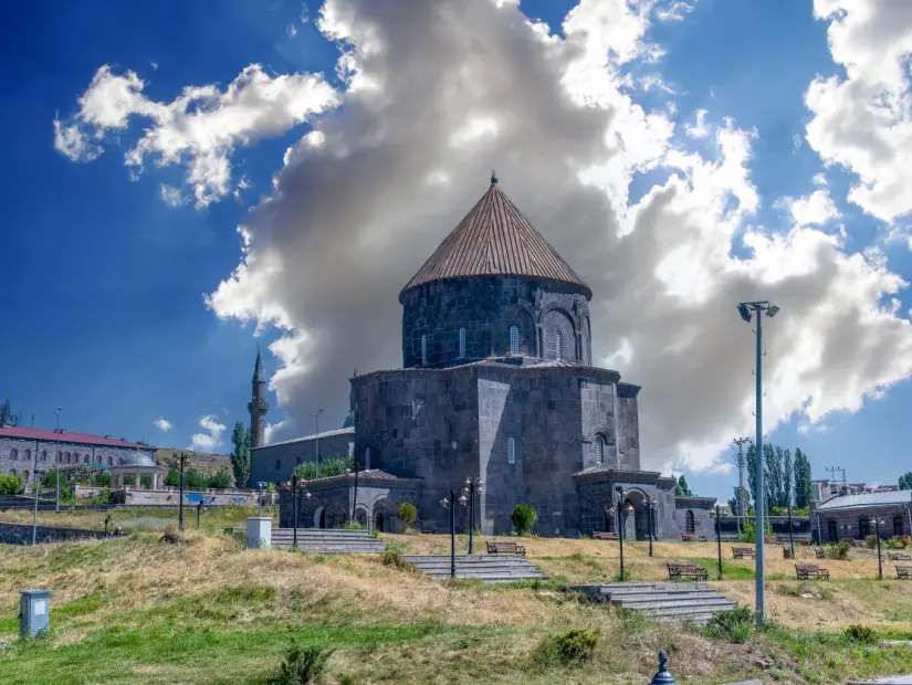 kumbet camii