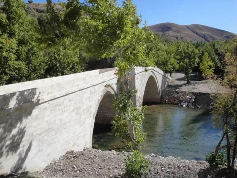 malatya tarihi meydan koprusu